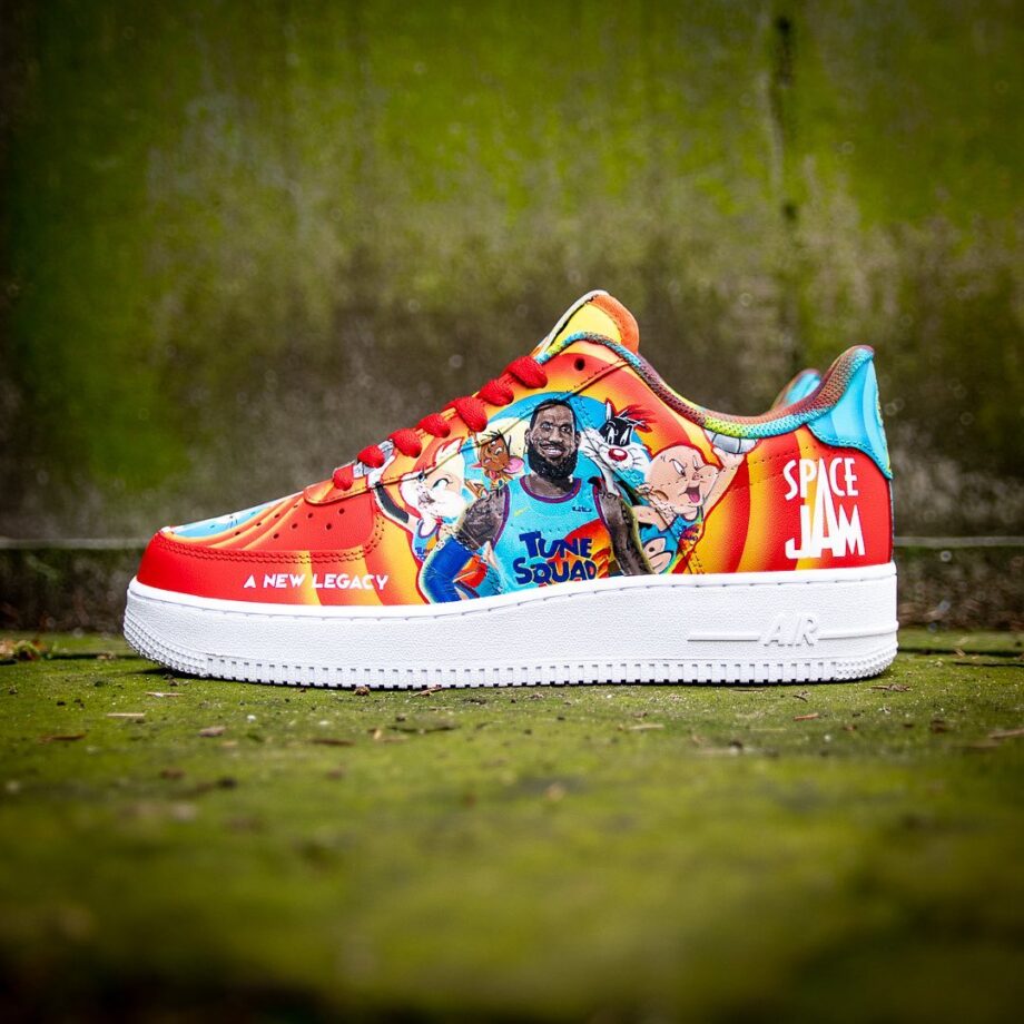 custom space jam af1